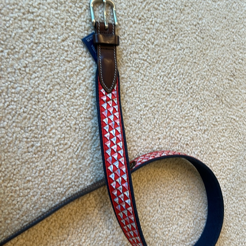 Vineyard Vines boys belt